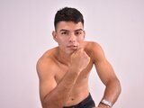 LukasBrucks shows jasmine