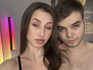 VikkiGeorge livesex jasmin